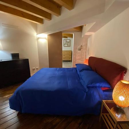 Ferienwohnung Open Space City Center Con Terrazzo E Due Bagni Mailand Exterior foto