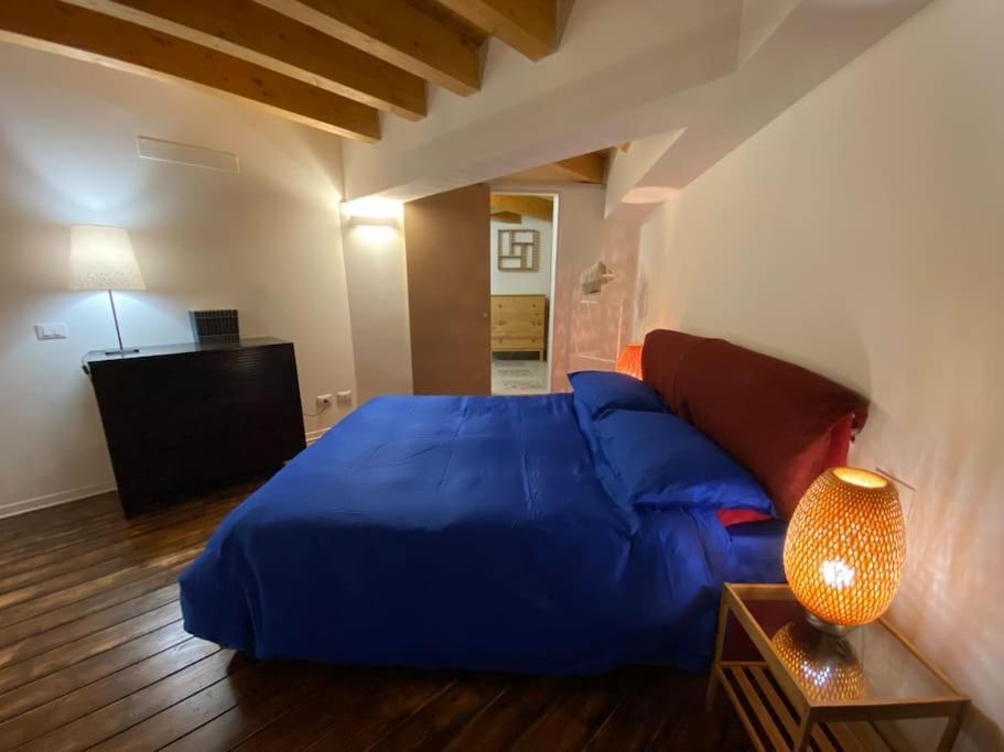 Ferienwohnung Open Space City Center Con Terrazzo E Due Bagni Mailand Exterior foto