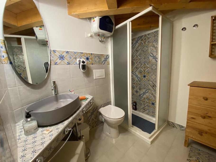 Ferienwohnung Open Space City Center Con Terrazzo E Due Bagni Mailand Exterior foto